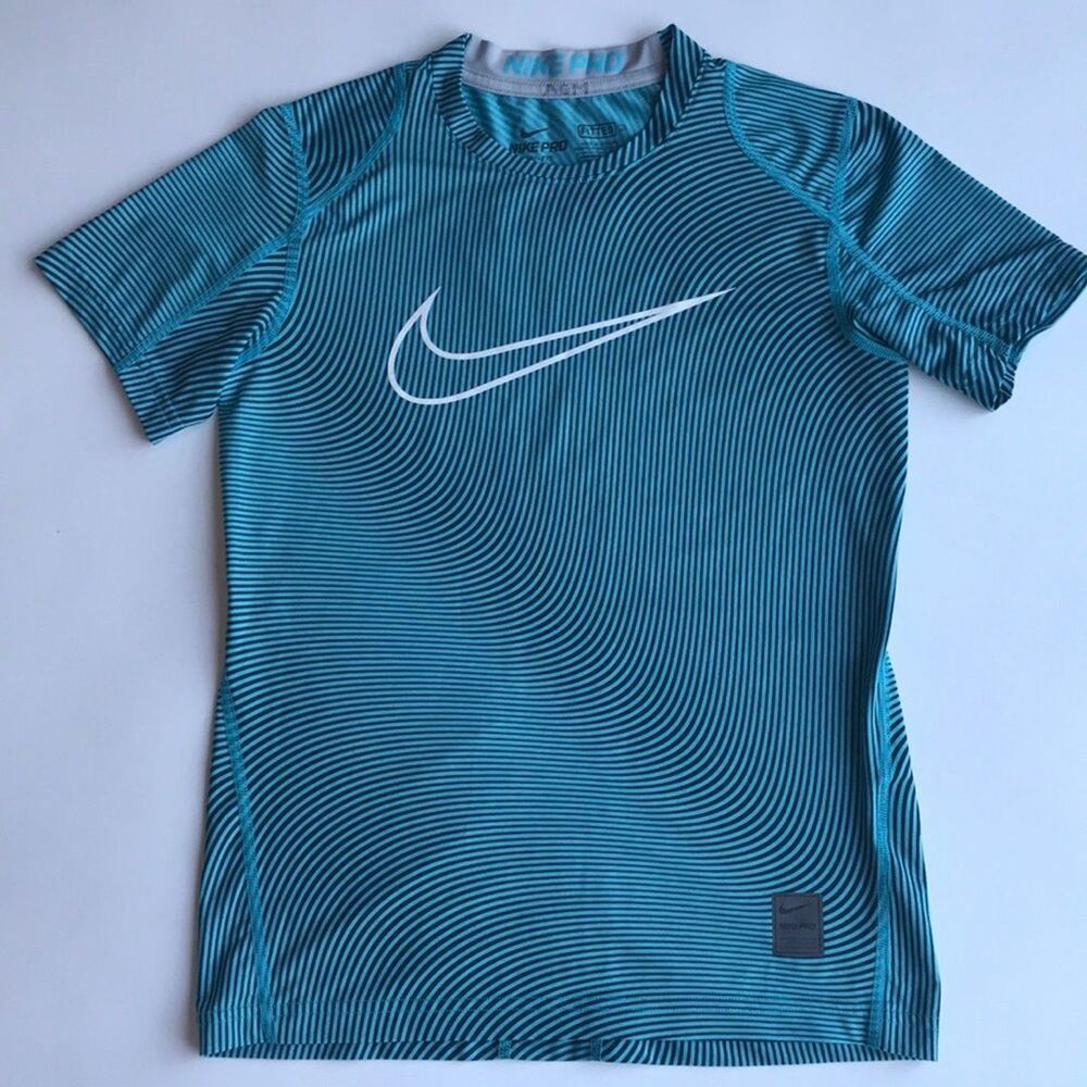 EUC Kids Nike Pro Dri-fit fitted top Boys Size Medium